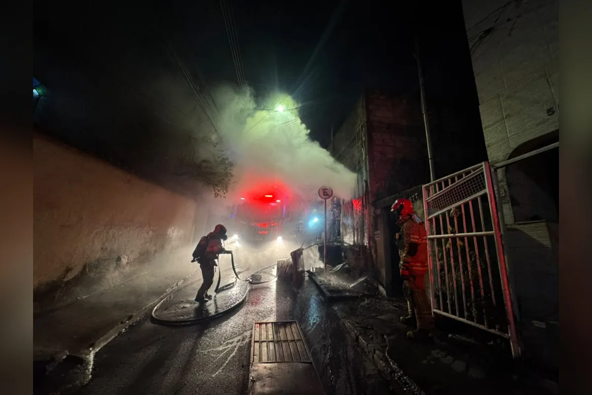 Sobrinha é suspeita de incendiar casa com tia acamada dentro em BH