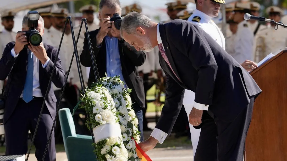 Felipe VI vuelve a recordar en Rota a las víctimas del 11-S 25 años después