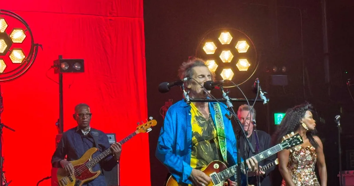 Ron Wood mostró en Londres por qué sigue siendo un Stone inoxidable: rock, soul y clásicos antes de llegar a Argentina