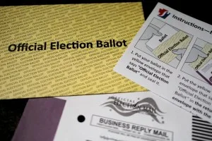 Suprema Corte dá vitória a Trump em disputa sobre voto por correspondência