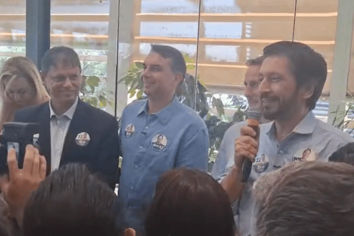 Nunes promete a Flávio e a Tarcísio "um exército disposto a lutar"
