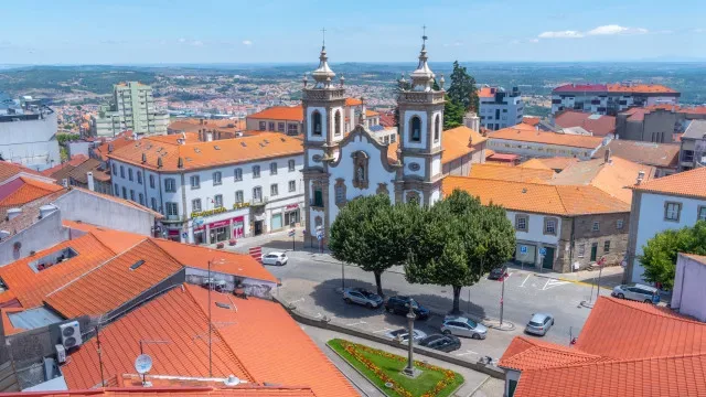 Fundos pendentes de dez milhões deixam contas da Guarda "no vermelho"