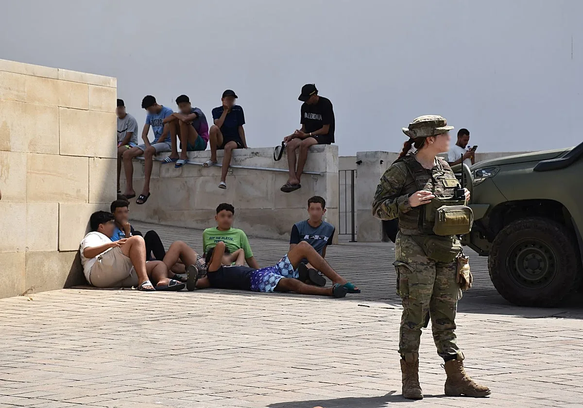 Las diez preguntas sobre Ceuta que los militares exigen a Sánchez que aclare en el Congreso