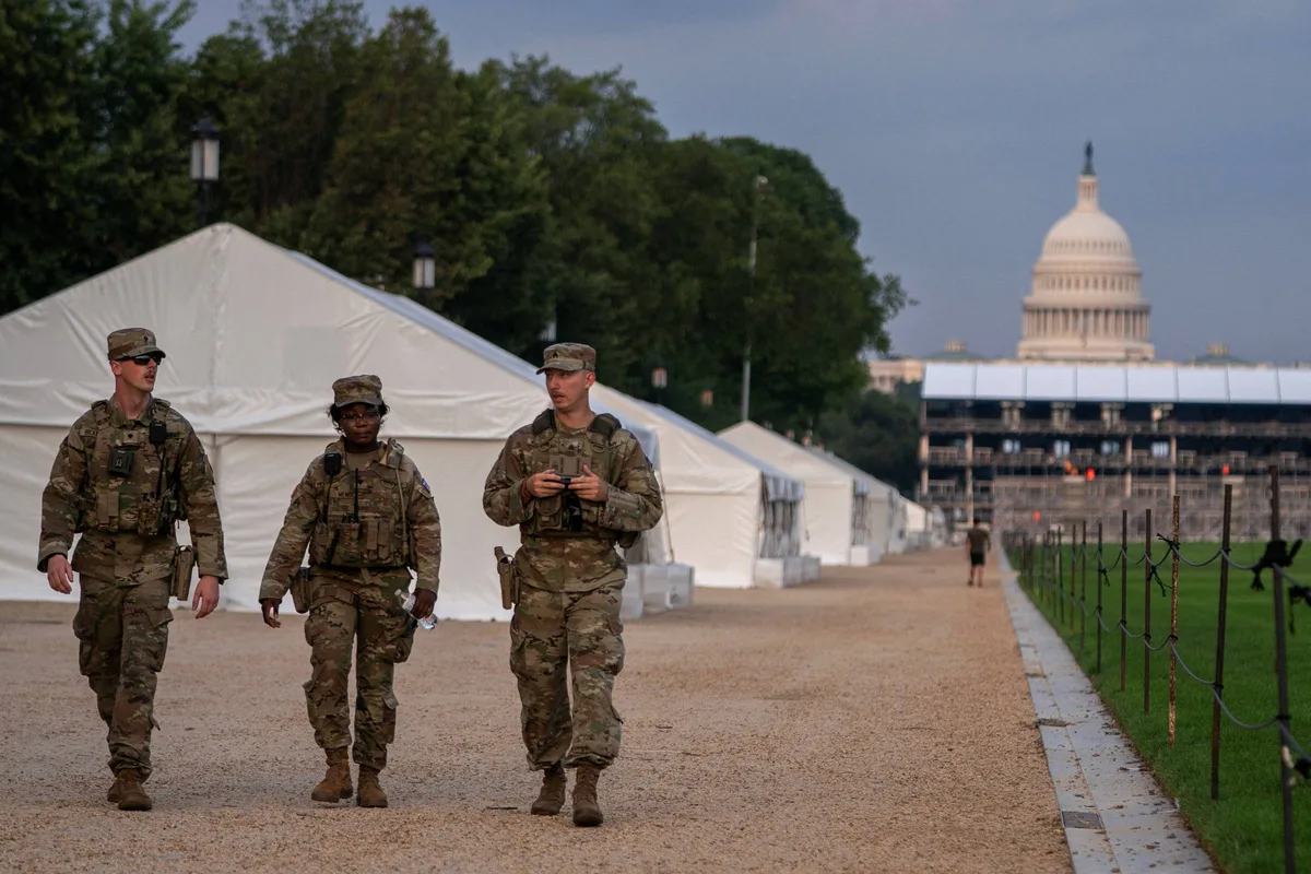 Mobilizada para emergência, Guarda Nacional dos EUA completa 1 ano Washington
