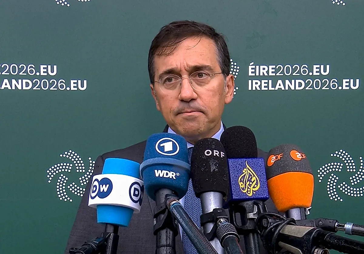 Albares no se da por enterado del informe que culpa a Marruecos y sigue señalando a países externos de la UE
