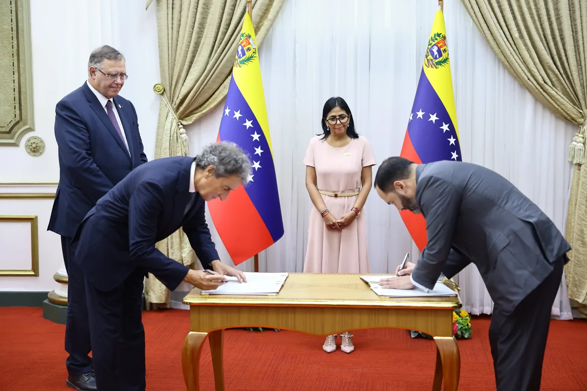 Venezuela firmó un memorándum de entendimiento con la petrolera francesa TotalEnergies