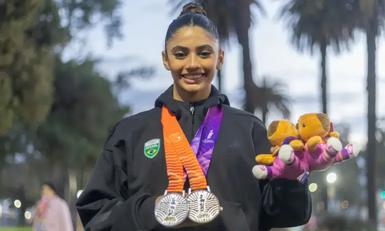 Rebeca Andrade volta ao cenário mundial na Copa do Mundo de Szombathely