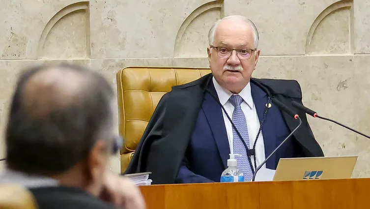 Edson Fachin propõe revisão coletiva de atos de Moraes contra jornalista
