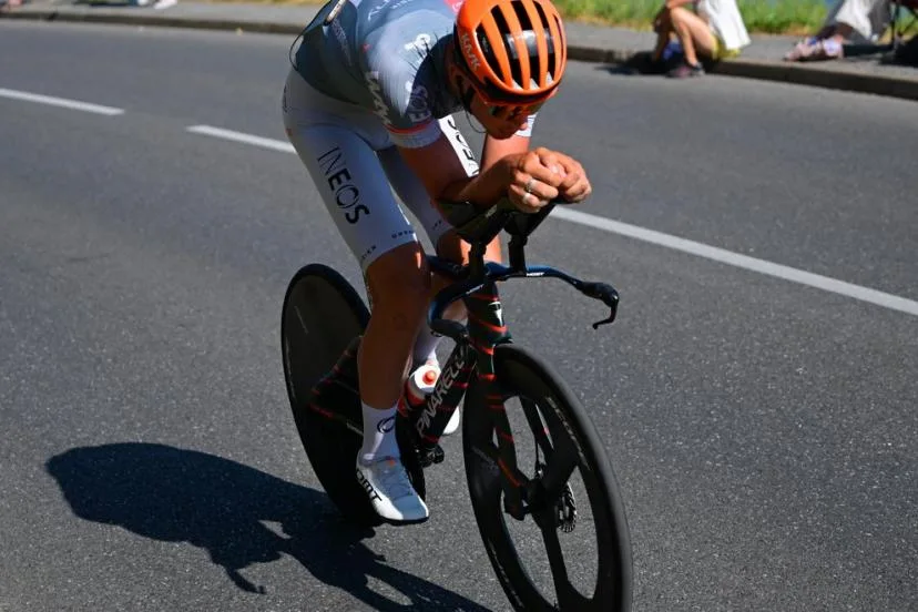 Joshua Tarling abandonne la Vuelta au cours de la sixième étape