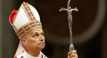 Papa vai ser operado a um nódulo no pulmão