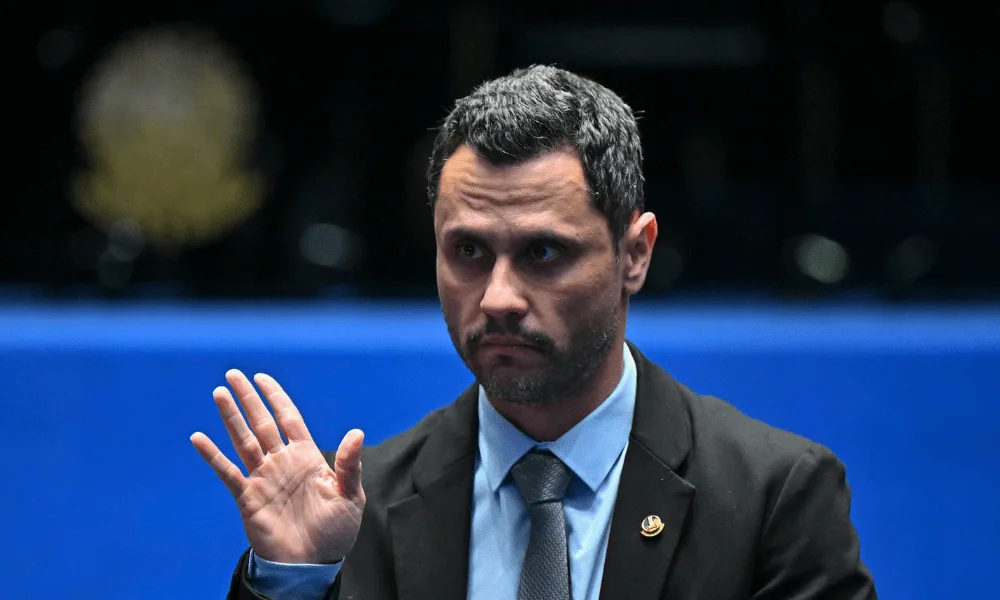 Datafolha: Cleitinho lidera com 32% pelo governo de MG; Patrus e Kalil têm 12% cada