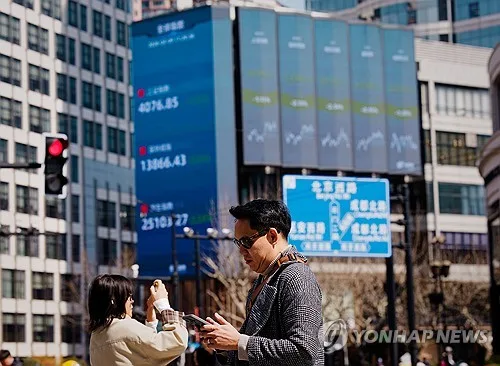 "AI 붐에 커촹반50, 중국 대표 주가지수로 부상"