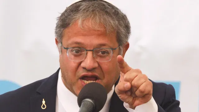 Ministro israelita Ben-Gvir volta a invadir Esplanada das Mesquitas