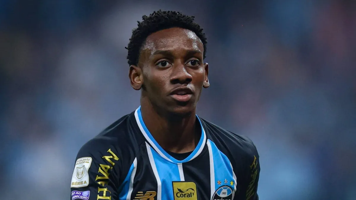 Por que jornal português apelidou Gabriel Mec de herdeiro de Ronaldinho Gaúcho?