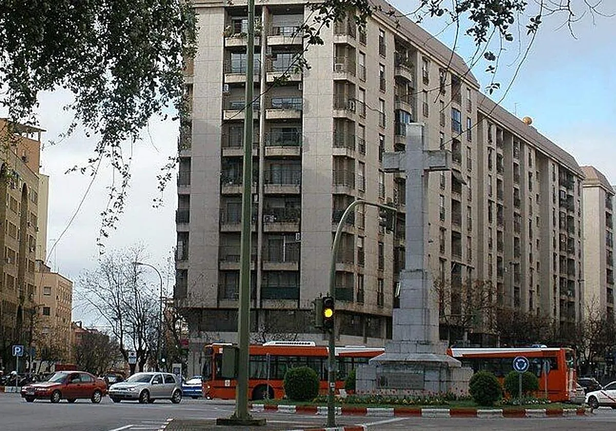 Extremadura blinda la Cruz de los Caídos de Cáceres frente a la orden del Gobierno de retirarla