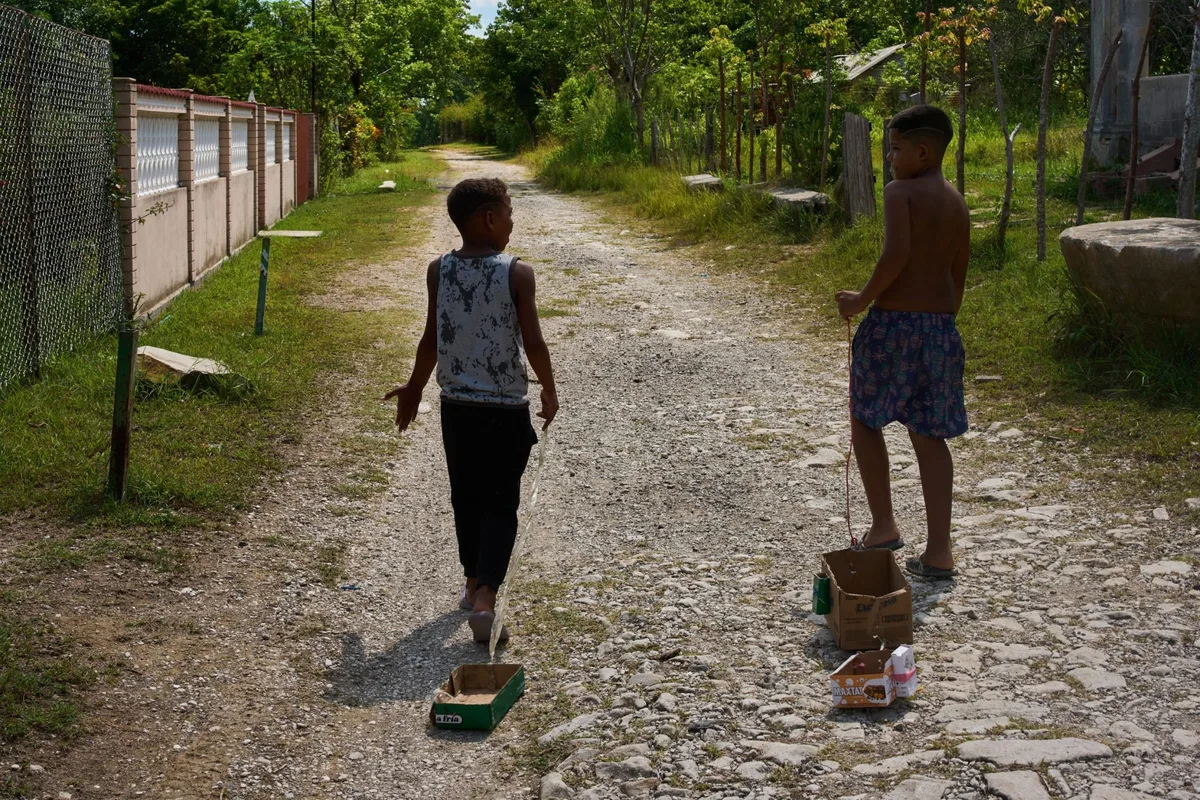 Cuba’s schools reopen with no fuel, no uniforms and a 27% teacher shortage, as 1.4 million students head to the classroom