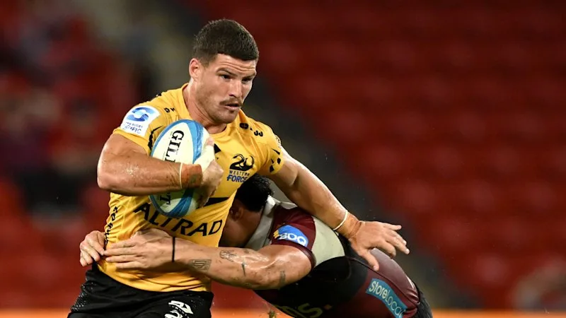 Waratahs recruit cleared to play after contract stoush is resolved