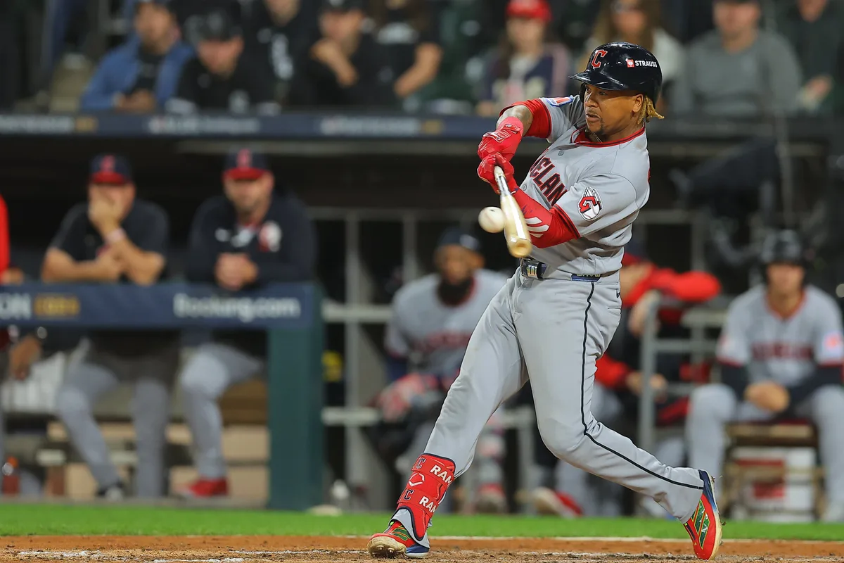 Ramírez homers as Guardians beat White Sox 9-5 to force decisive Game 5 in ALDS