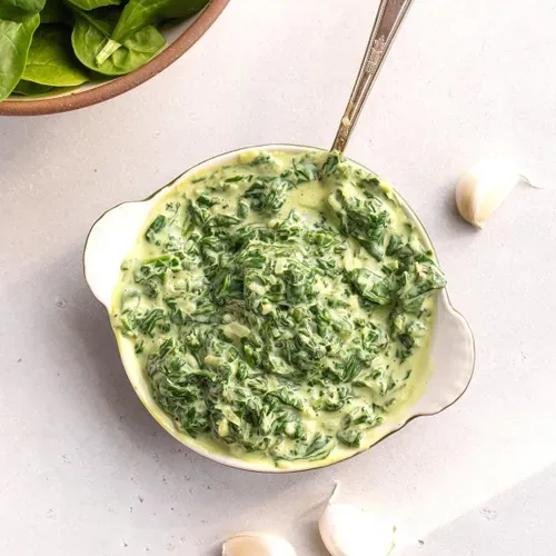 Easy creamed spinach recipe for a creamy steakhouse-style side dish