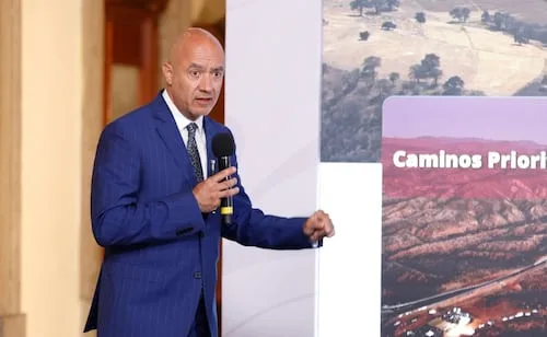 Jesús Esteva reporta avances en infraestructura carretera en México; Banobras destaca inversiones mixtas