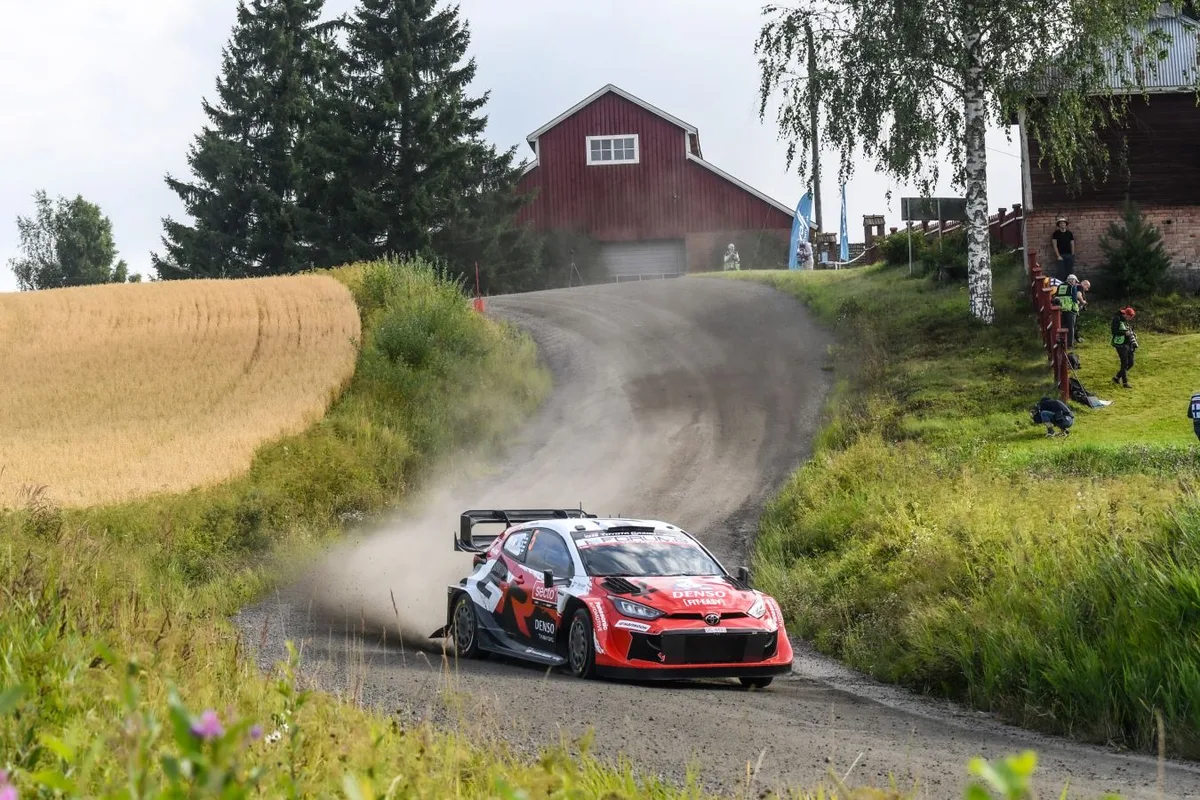 Паяри — лучший после первого дня Ралли Парагвая WRC, Фурмо — 4-й, лидер сезона Эванс — 3-й
