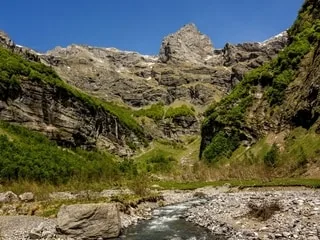 C’est quoi la lave torrentielle, ce phénomène géologique qui a tué deux personnes en quelques jours en Haute-Savoie ?