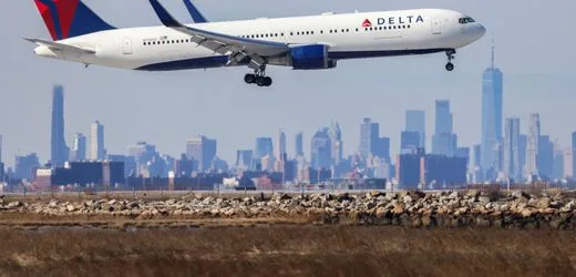 New York und Boston: Flugbetrieb an der US-Ostküste läuft wieder