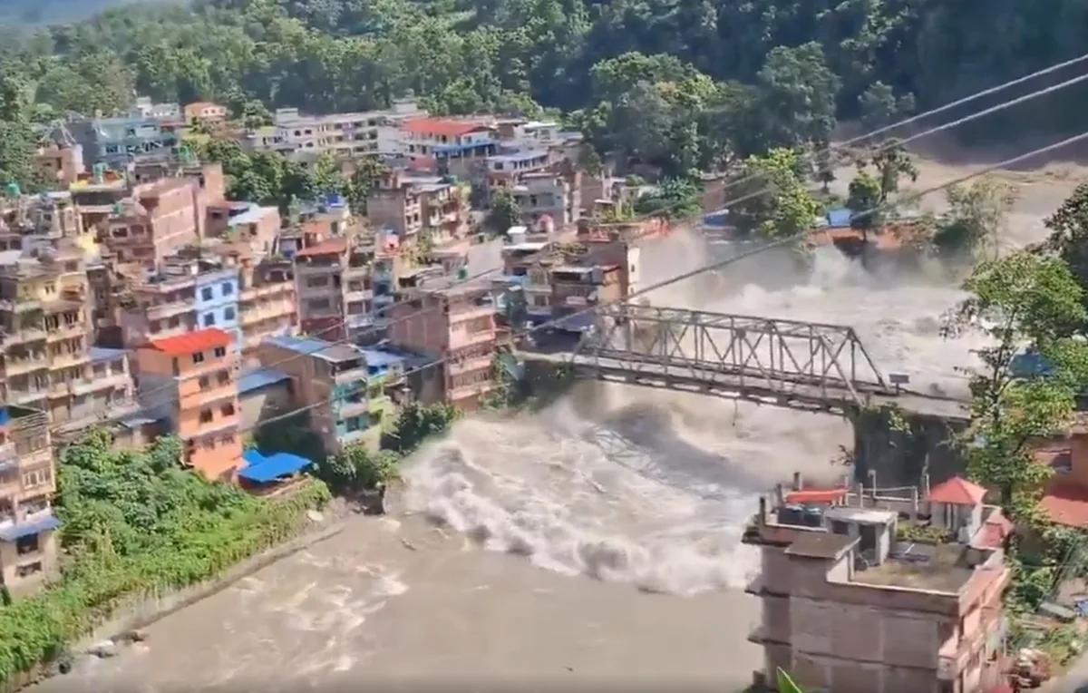 Enxurrada de lama no Nepal destrói vilarejos e causa "numerosas mortes"