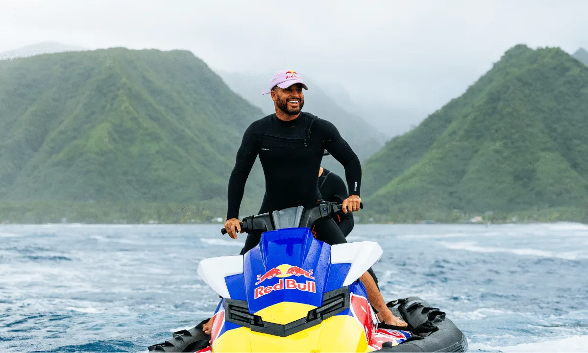 Italo Ferreira vence Connor O’Leary e avança na etapa da WSL no Taiti