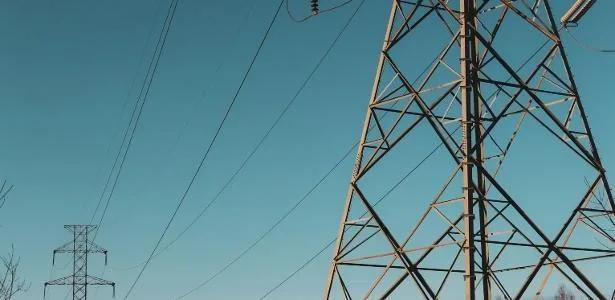 Carga de energia no Brasil deve crescer 5,9% em setembro, estima ONS