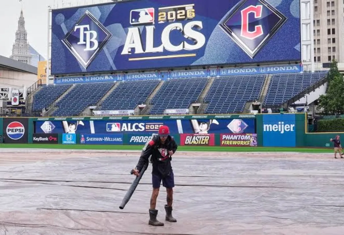 Guardianes y Rays jugarán sábado y domingo tras la suspensión del cuarto juego de la serie por lluvia