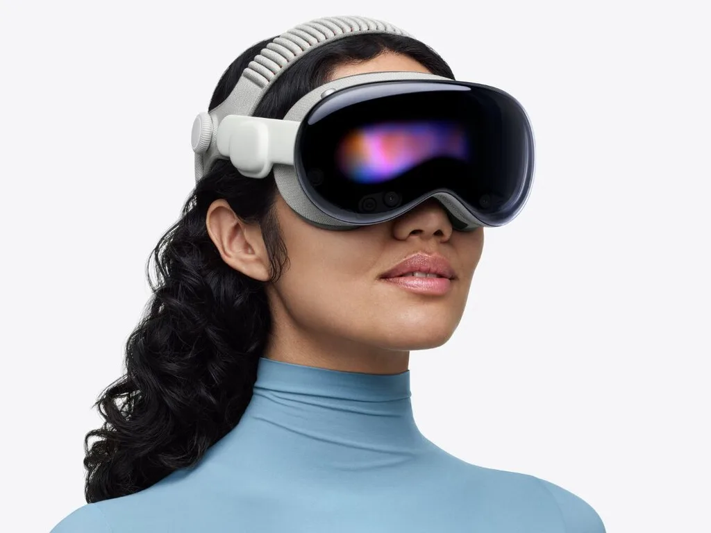Apple recorta cientos de empleos mientras prepara su próximo gran cambio: dejar atrás Vision Pro para apostar por gafas inteligentes