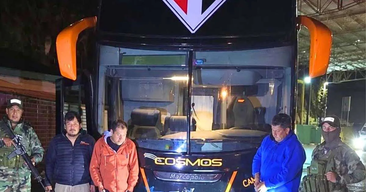 Ônibus do São Paulo na Bolívia: 86kg de drogas em apreensão