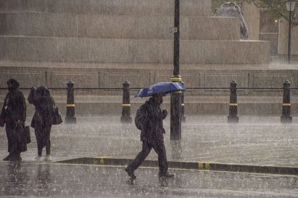 Met Office flood warning as El Nino threatens UK with 'disruptive weather'