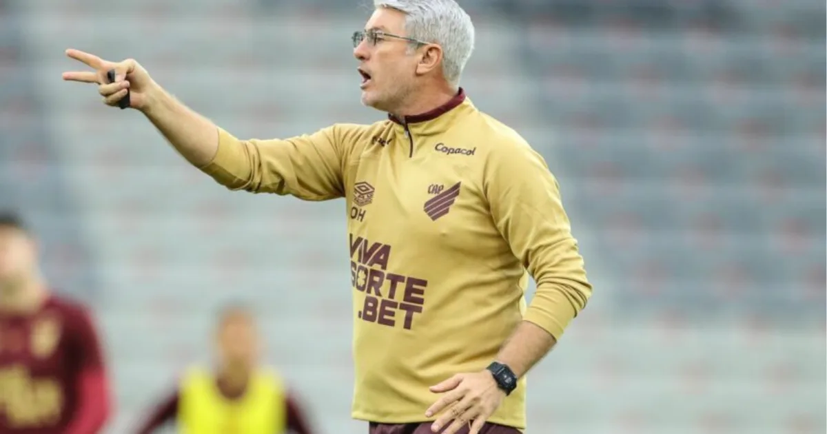 Portilla joga? Veja a escalação do Athletico-PR diante do Bragantino