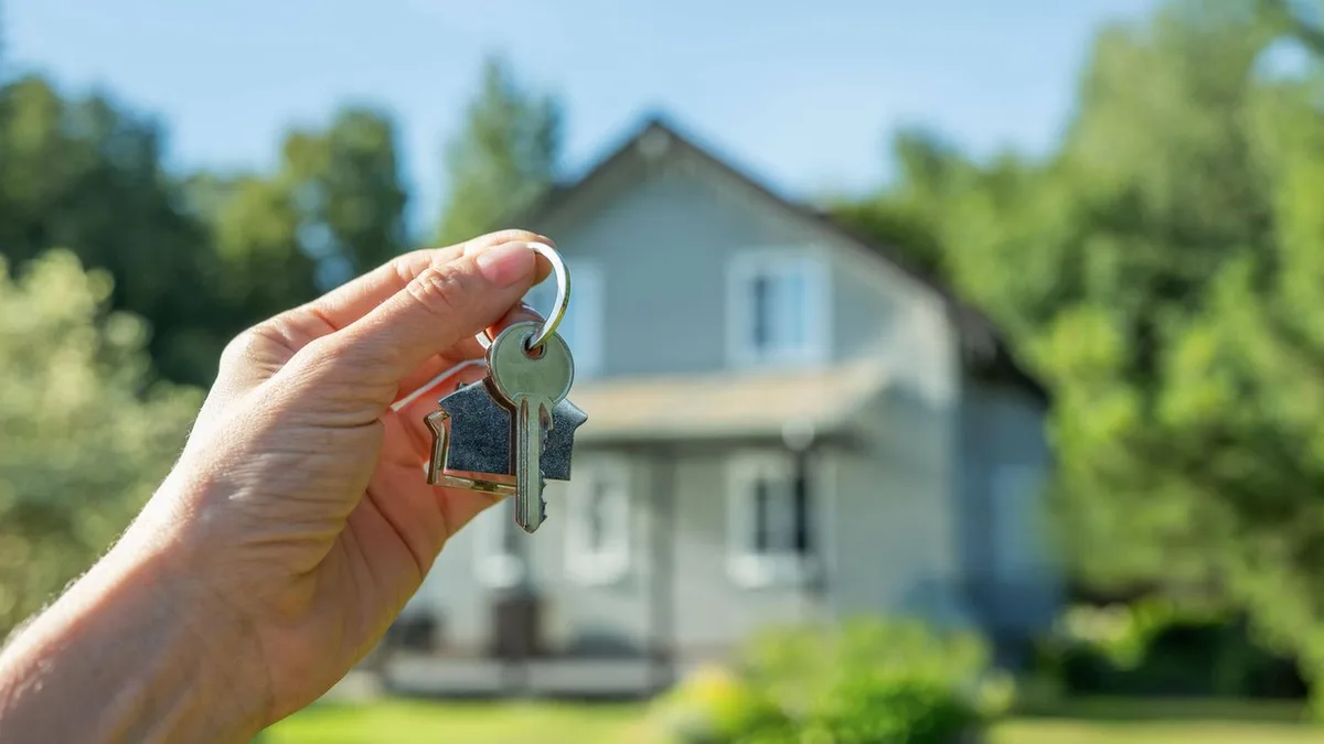 Immobilien: Haus verkaufen oder vererben – was ist besser?