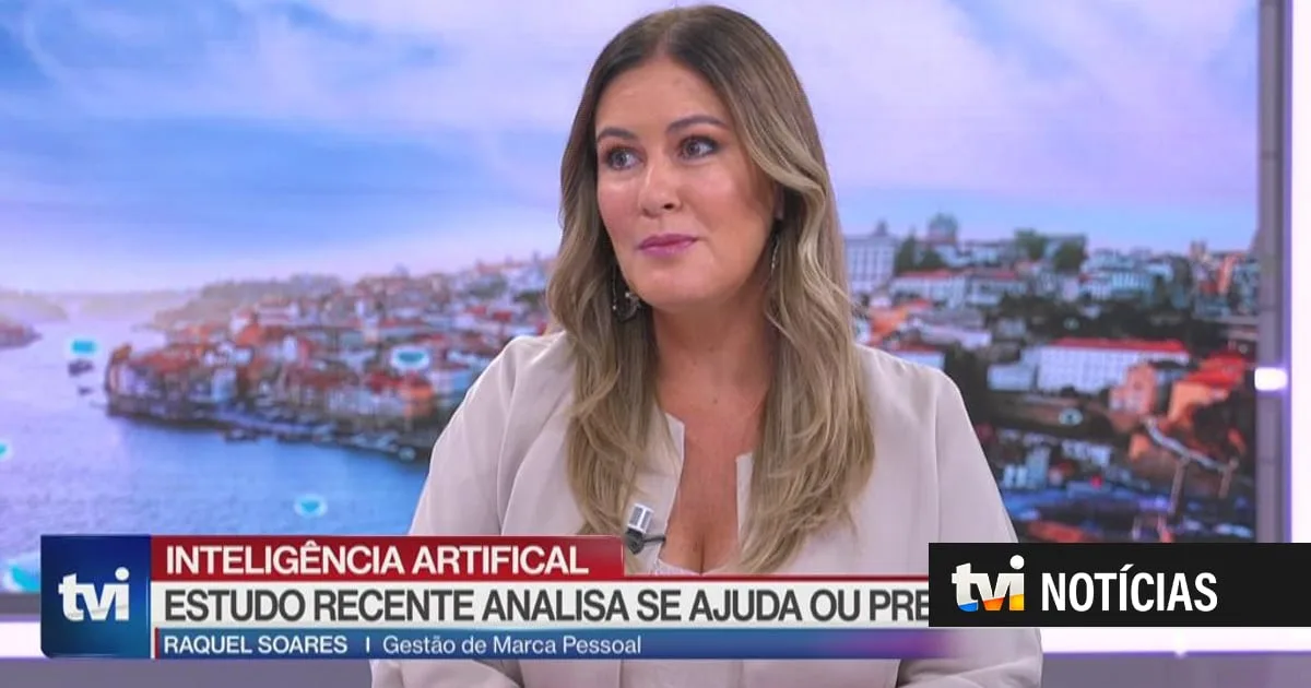 "Se as pessoas começam a utilizar as mesmas fórmulas, vemos tudo escrito de forma igual. Isto contraria tudo que a gestão da marca pessoal ensina"