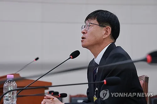 與 "특별감찰관 청문보고서 협의중…국감후 임명절차 들어갈 듯"