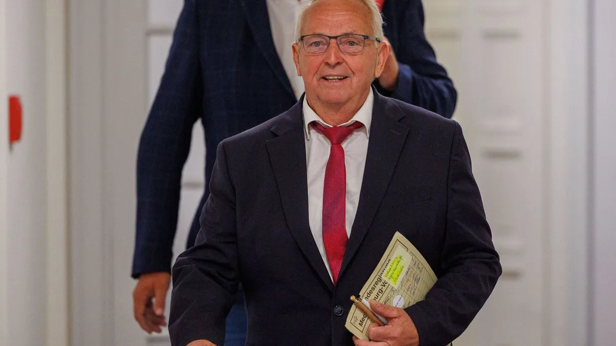 Gestrandeter Buckelwal: Backhaus blickt kritisch auf früheres Ja zur Wal-Initiative