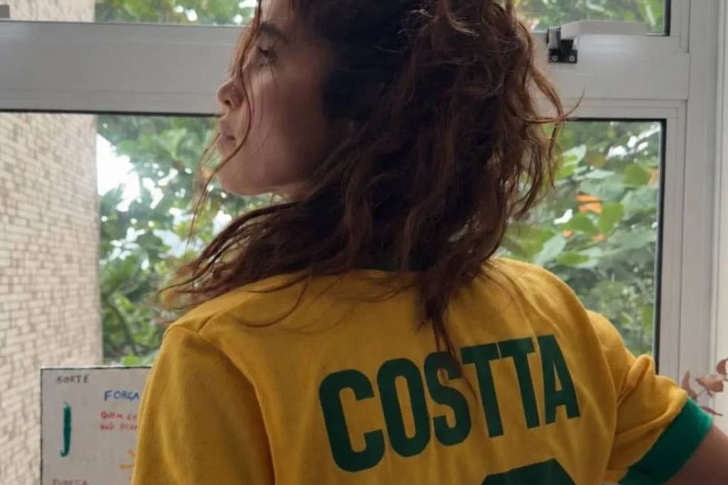 Nanda Costta anuncia mudança de nome: 'Lancei mais um T nas costas'