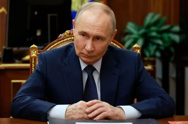 Путин и президент ОАЭ обсудили поставки российского дизтоплива