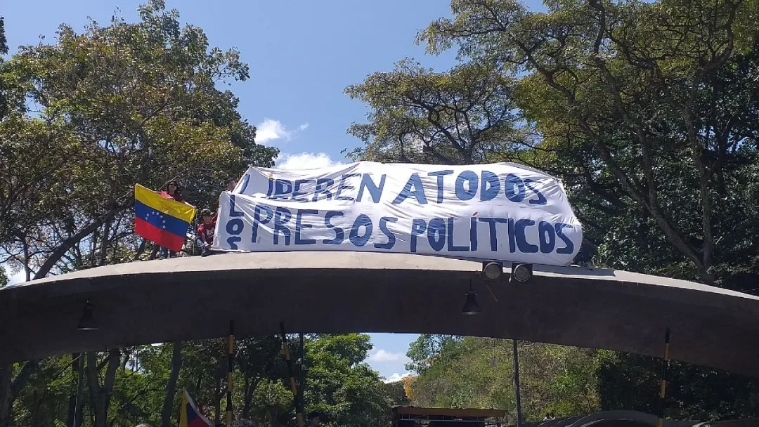Foro Penal confirma 64 excarcelaciones de presos políticos (+NOMBRES)