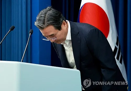 김용범 "할 일 많지만…자리 비우고 다음 사람이 자기 몫 할 때"