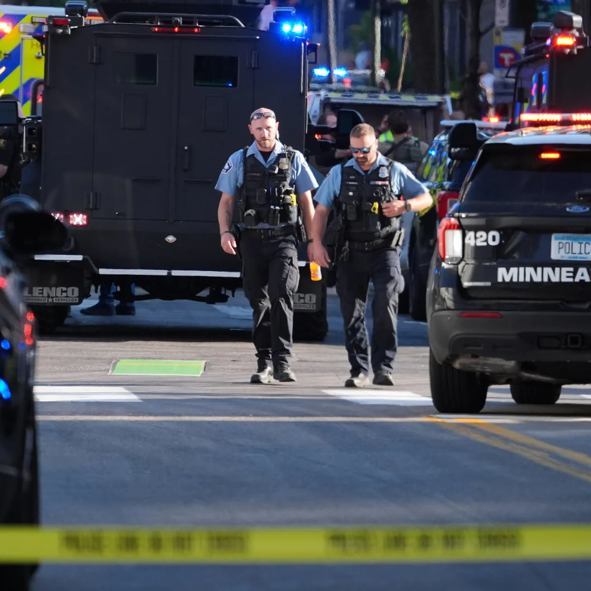 2 Police Officers Among 7 Shot in Minneapolis