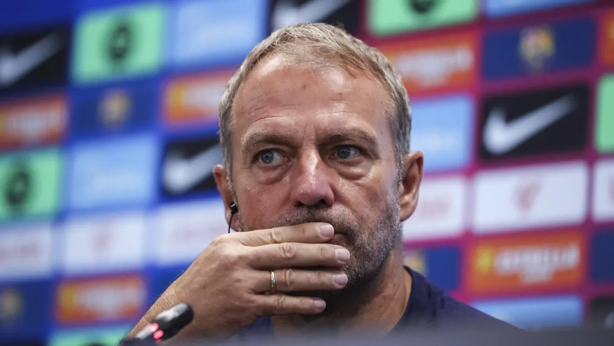 ‘É Julián ou nada’: Técnico do Barcelona, Flick se posiciona sobre Alvarez após falta em treino