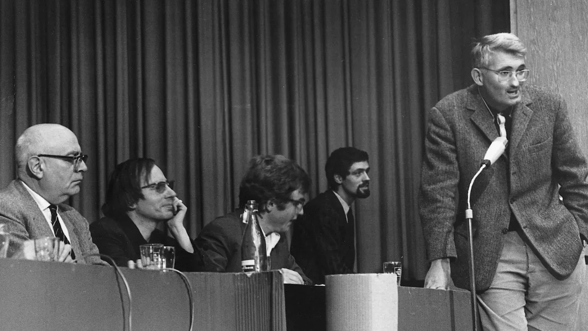 Axel Honneths Habermas-Exegese: Da begann bei Habermas die Abwehr zu bröckeln