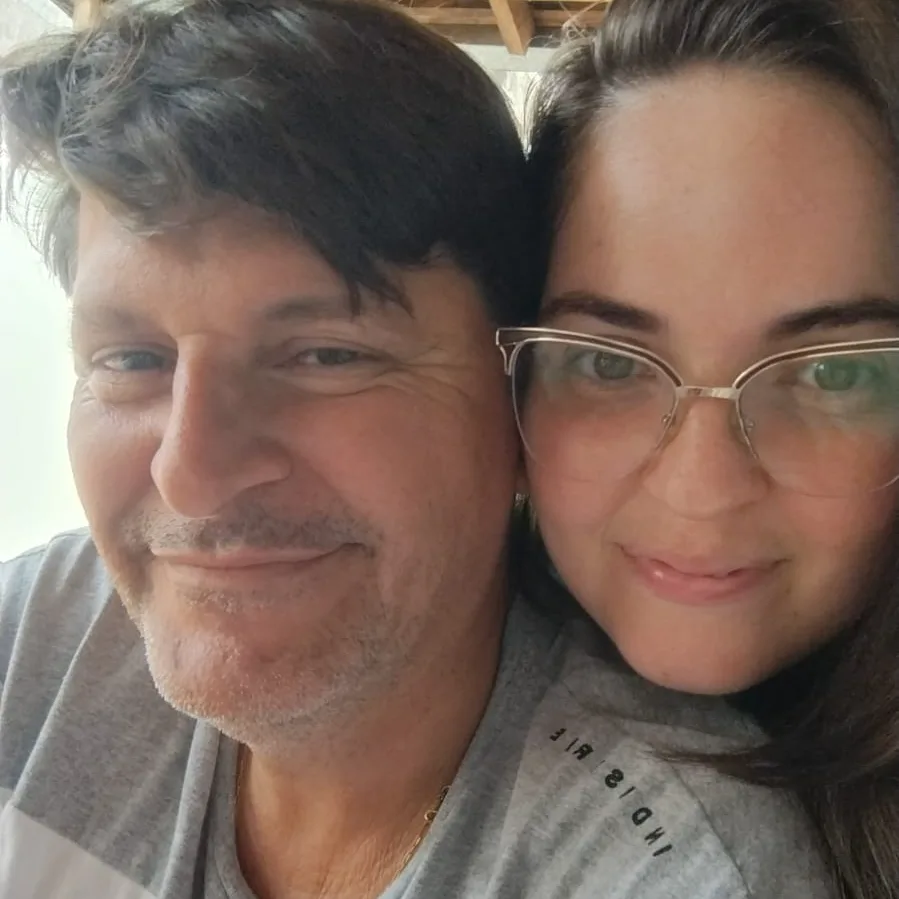 Filha de caminhoneiro morto em ponte cobra justiça e explicação do Estado