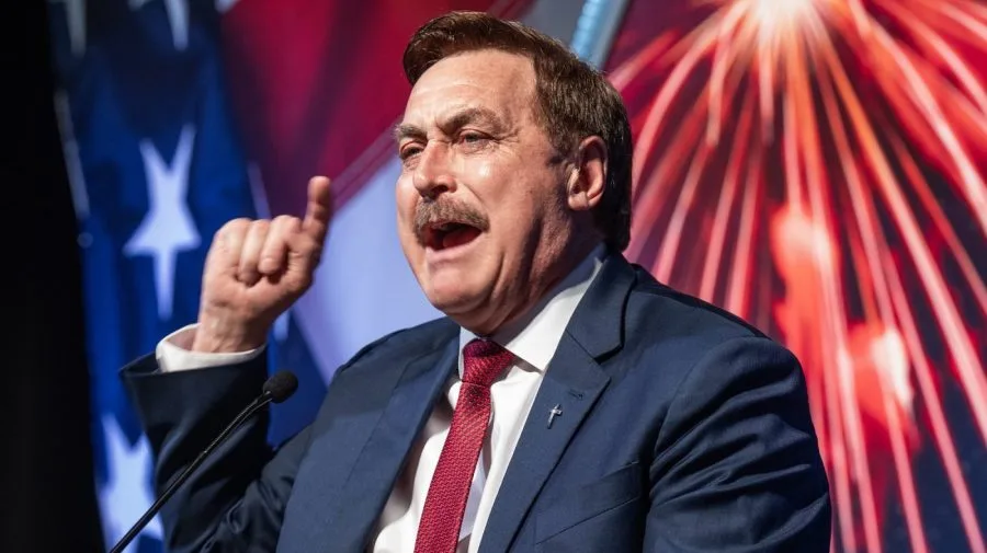 Mike Lindell misses deadline for recount payment, seeks restraining order