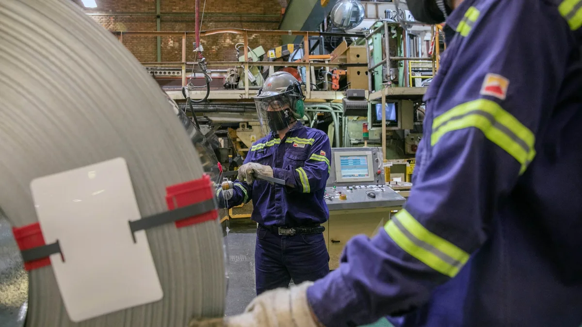 La actividad se contrajo en el segundo trimestre por primera vez desde 2024, aunque el rebote de junio deja una puerta abierta