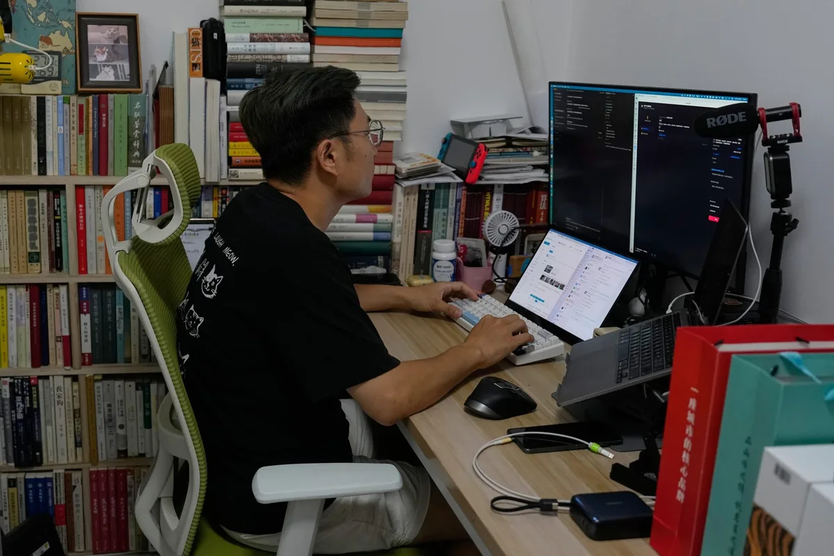 His boss asked if AI could replace human coders. Two weeks later, he and 160 colleagues were laid off in Beijing